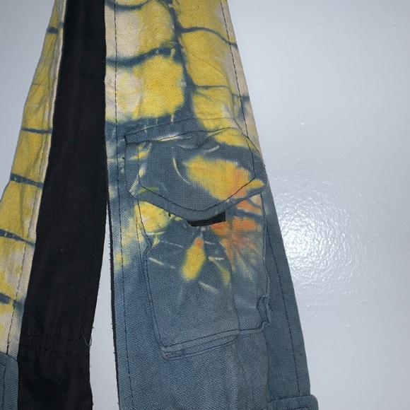 Sold - Picture 3 of 3